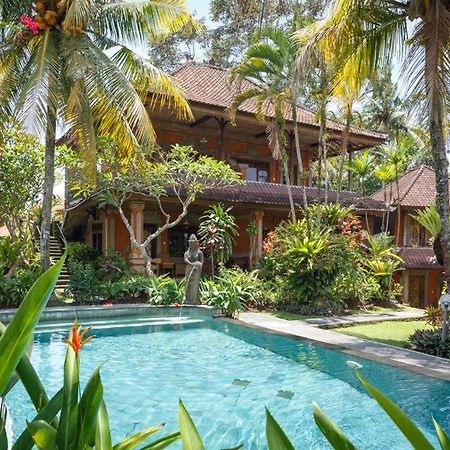 White House Hotel Ubud Exterior foto